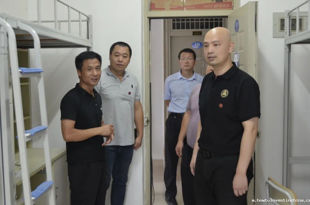 点点官方app下载校领导深入迎新现场检查指导工作